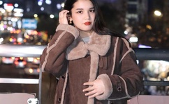 从上到下亲个遍视频